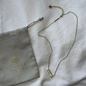 Kendra Scott Leanor Gold Pendant Necklace